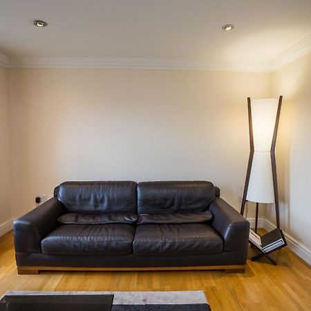 Spacious, 3 Bed House For 6 In Central Chester Hotel Buitenkant foto