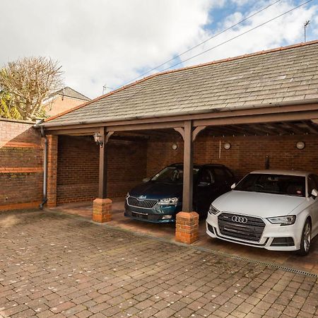 Spacious, 3 Bed House For 6 In Central Chester Hotel Buitenkant foto
