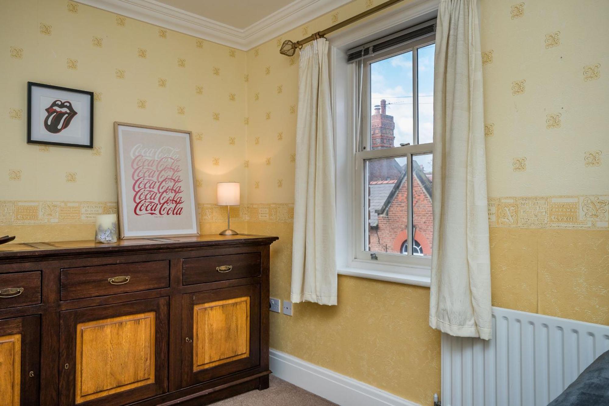 Spacious, 3 Bed House For 6 In Central Chester Hotel Buitenkant foto