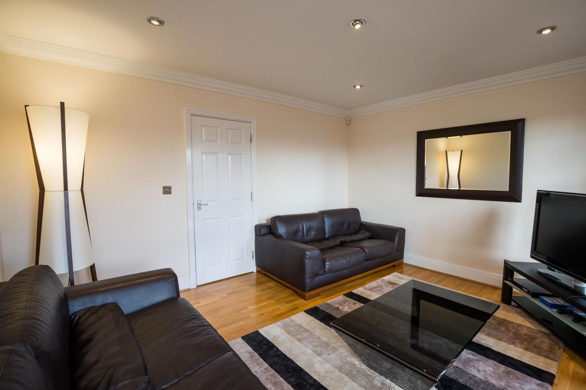 Spacious, 3 Bed House For 6 In Central Chester Hotel Buitenkant foto
