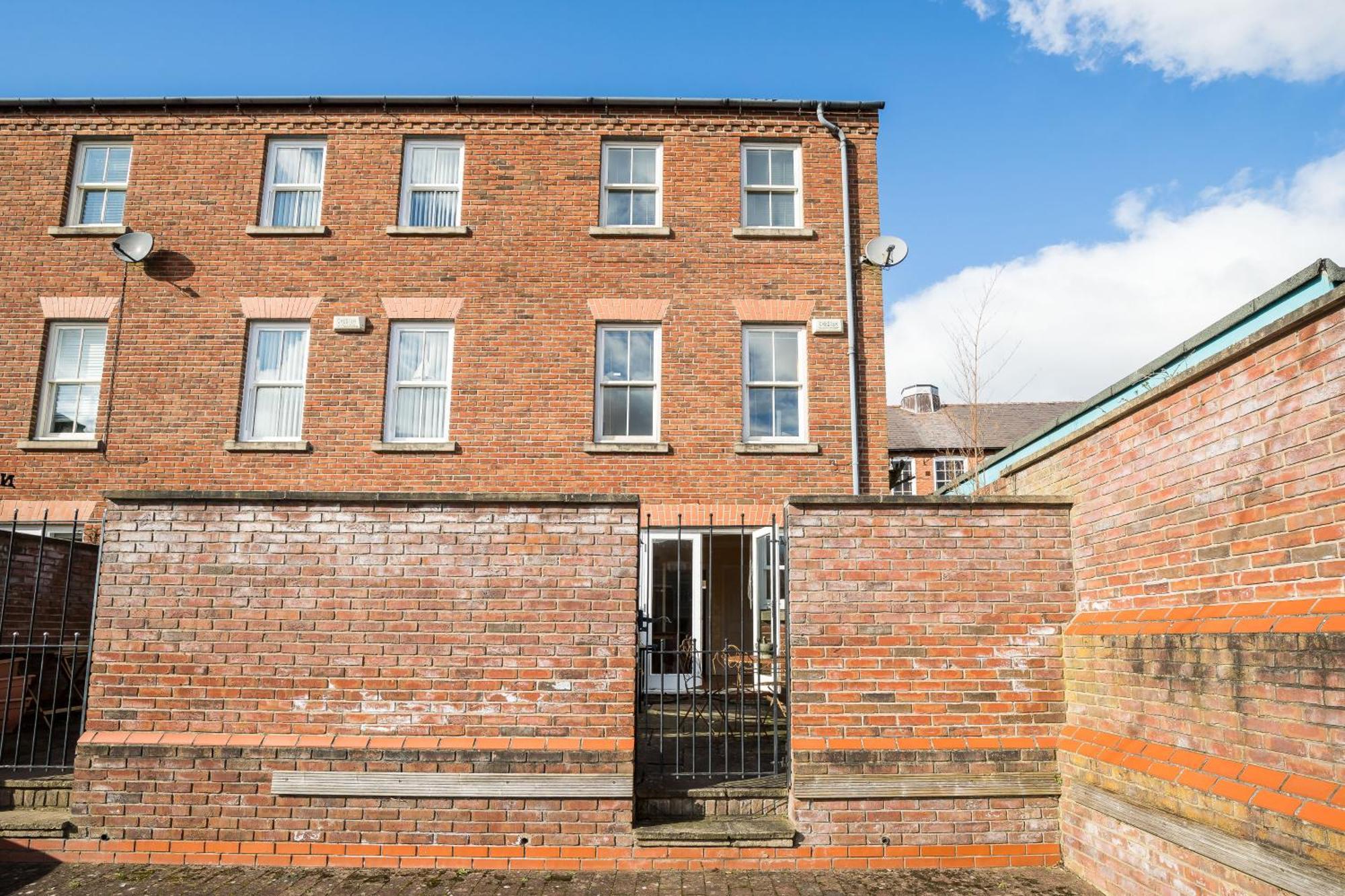Spacious, 3 Bed House For 6 In Central Chester Hotel Buitenkant foto