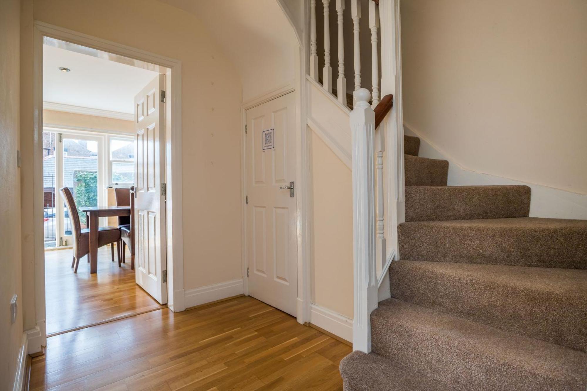 Spacious, 3 Bed House For 6 In Central Chester Hotel Buitenkant foto