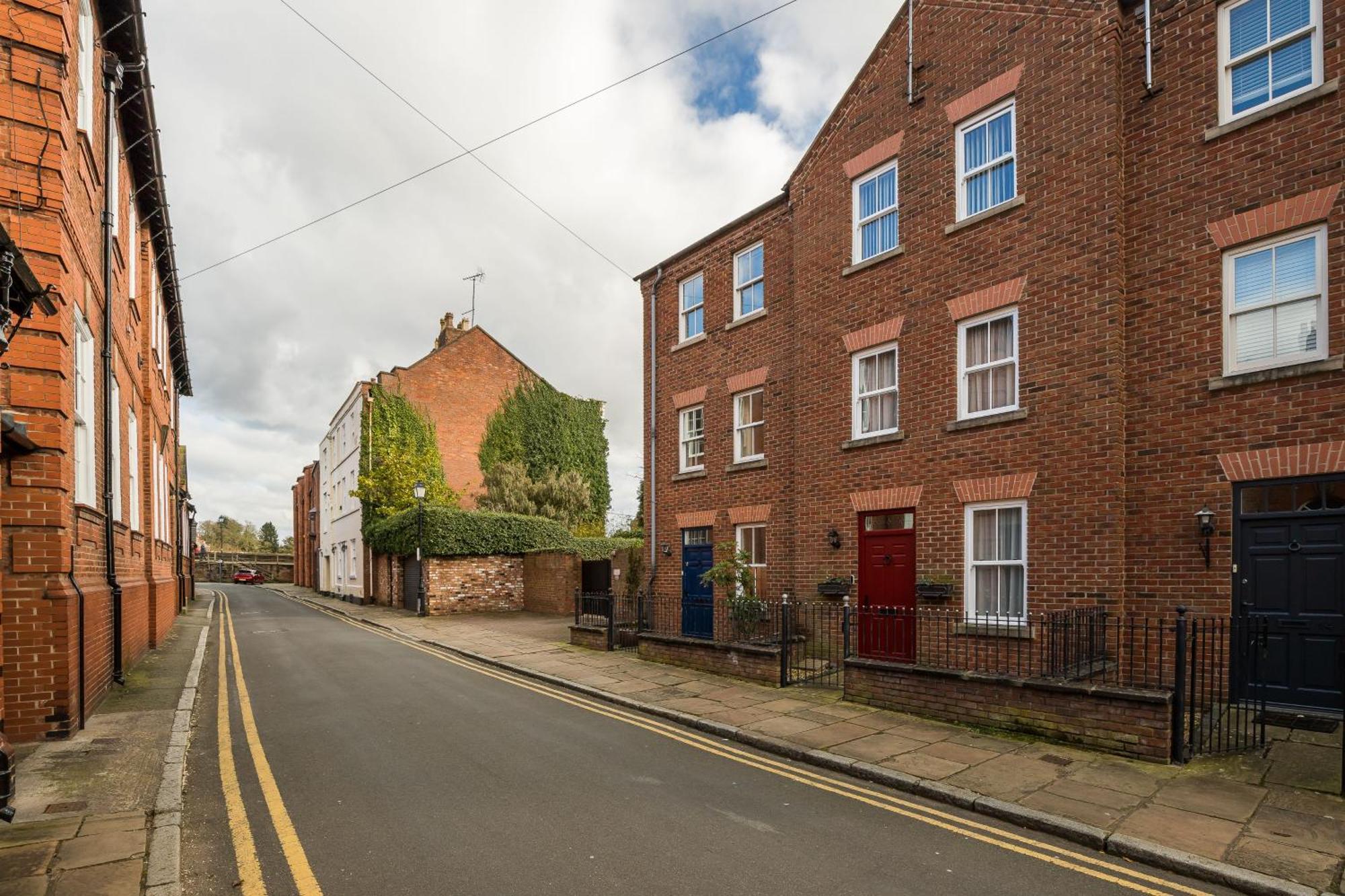 Spacious, 3 Bed House For 6 In Central Chester Hotel Buitenkant foto